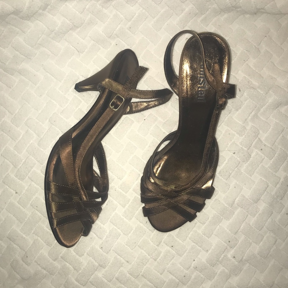💕Brown Heeled Sandals